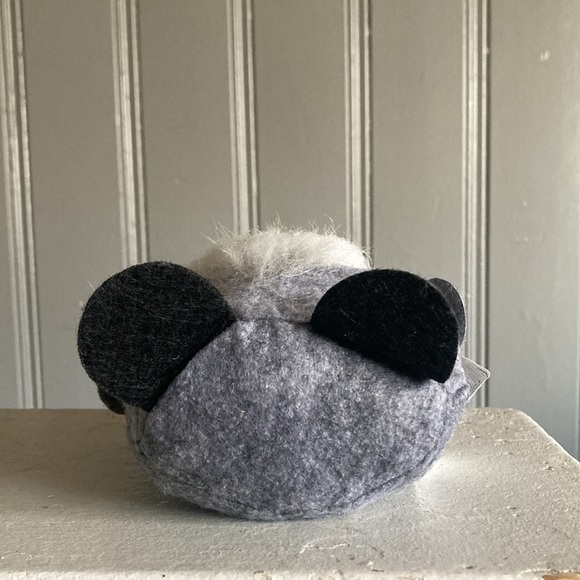 NWT- 14” Gray Christmas Holiday Gnome Decorstion w/ Gray & White Sweater Hat - Picture 13 of 17